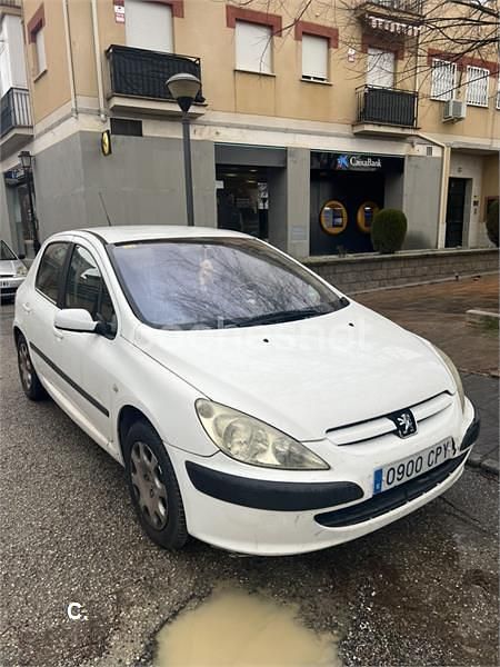 Usado Peugeot 307 90 CV (66 kW) 2003 Blanco Berlina