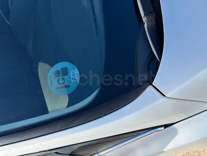 Usado Ford Focus Trend 125 CV (91 kW) 2017 Gris / plata Berlina
