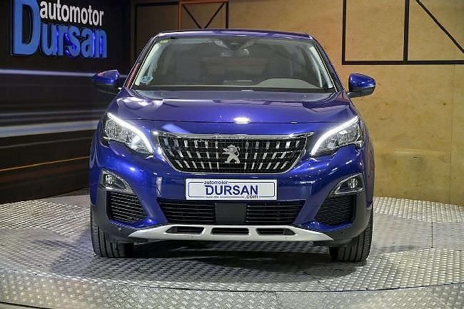 Usado Peugeot 3008 Allure 131 CV (96 kW) 2019 Azul SUV