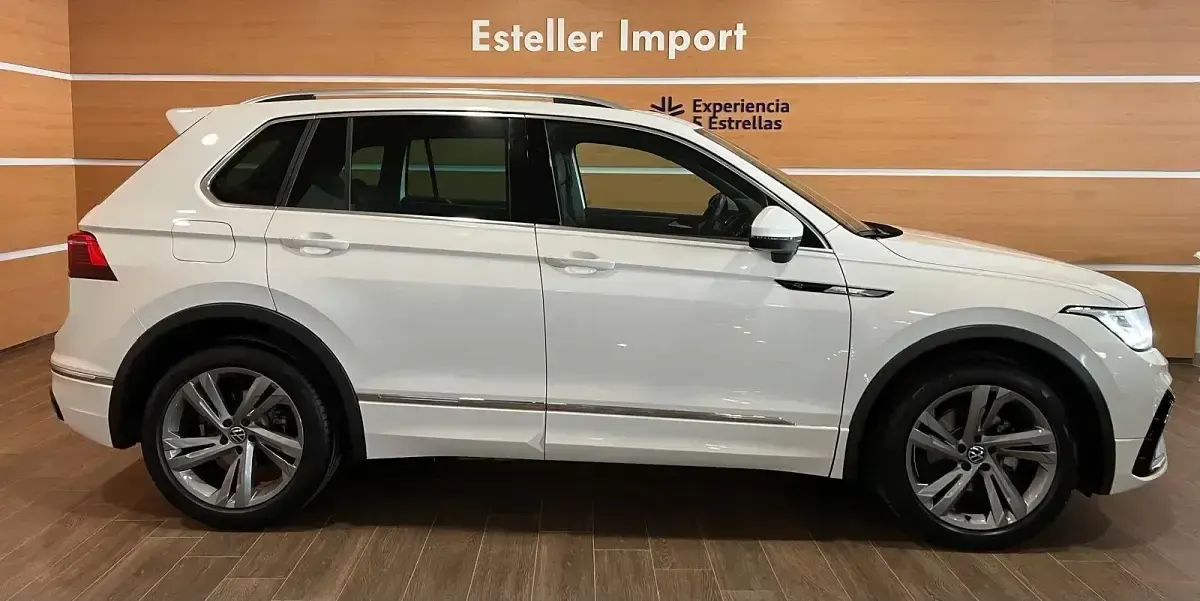 Usado VW Tiguan R-line 150 CV (110 kW) 2021 Blanco SUV