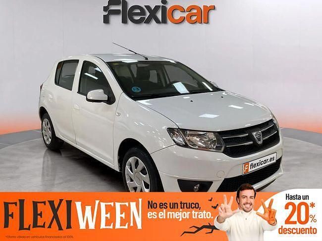 Blanco Usado 2016 Dacia Sandero Lauréate Utilitario | 8990 € (Precio justo) - Imagen 1/4