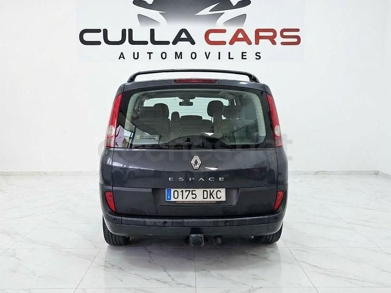 Usado Renault Espace Privilege 150 CV (110 kW) 2005 Gris / plata Monovolumen