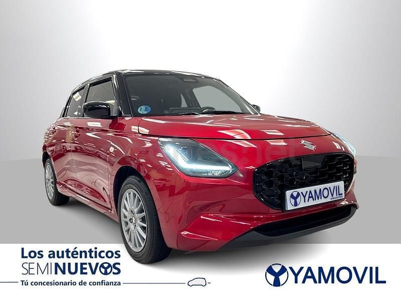 Usado Suzuki Swift 83 CV (61 kW) 2024 Rojo Utilitario