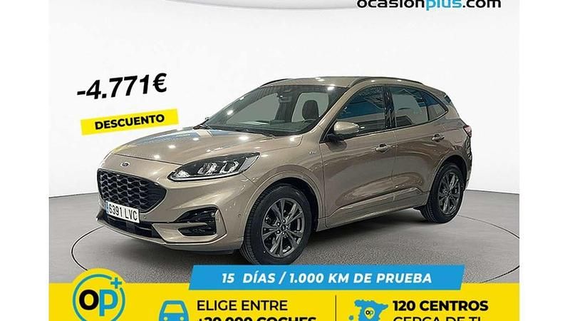 Usado Ford Kuga ST-Line 150 CV (110 kW) 2021 Plateado SUV