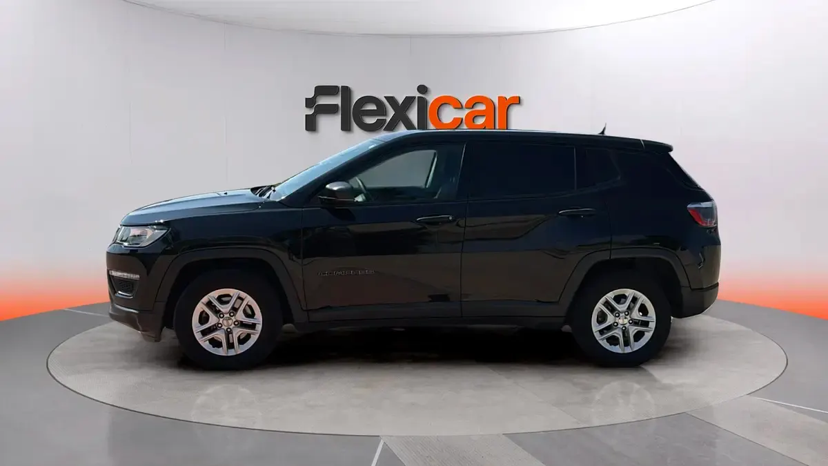 Usado Jeep Compass Limited 140 CV (102 kW) 2018 Negro SUV
