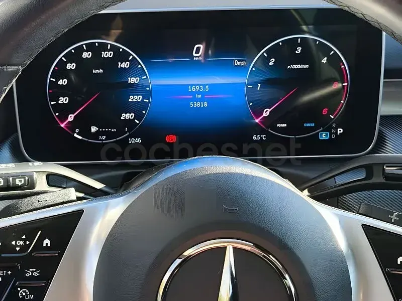 Usado Mercedes C200 163 CV (119 kW) 2023 Negro Familiar