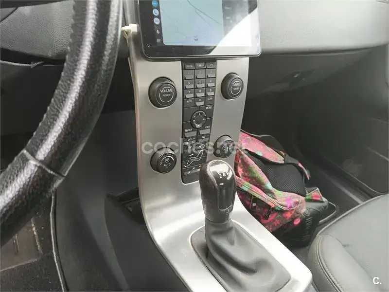Usado Volvo C30 Kinetic 109 CV (80 kW) 2007 Marrón Utilitario