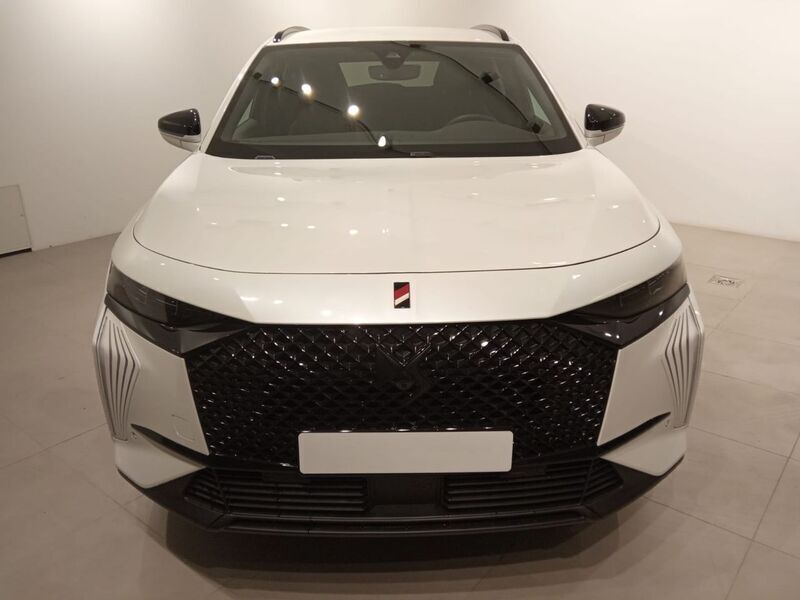 Usado DS Automobiles DS7 Crossback Performance 130 CV (95 kW) 2023 Blanco SUV