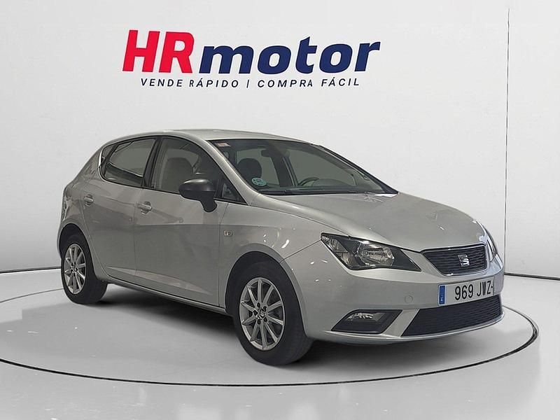 Usado Seat Ibiza Style 106 CV (77 kW) 2016 Blanco Utilitario