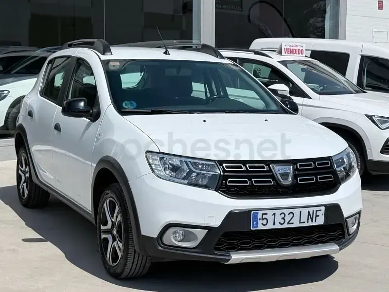 Usado Dacia Sandero Stepway 101 CV (74 kW) 2022 Blanco Berlina