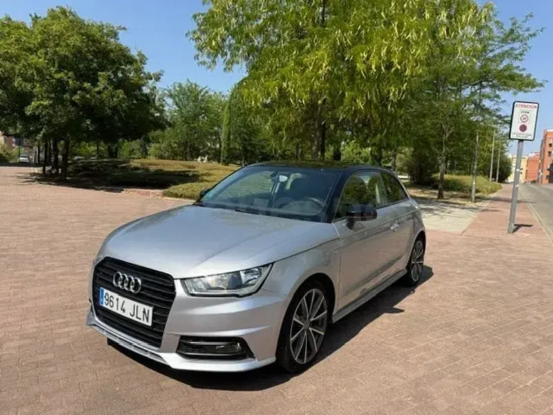Usado Audi A1 S-Line 90 CV (66 kW) 2016 Gris / plata Utilitario