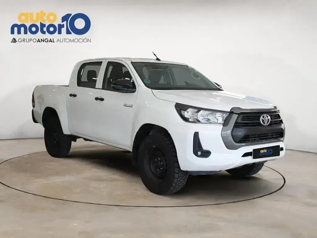 Usado Toyota HiLux 150 CV (110 kW) 2021 Blanco Pickup/Camioneta