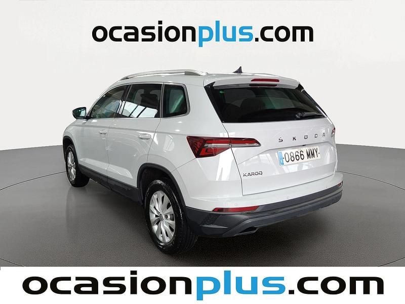 Usado Skoda Karoq Selection 150 CV (110 kW) 2024 Blanco SUV