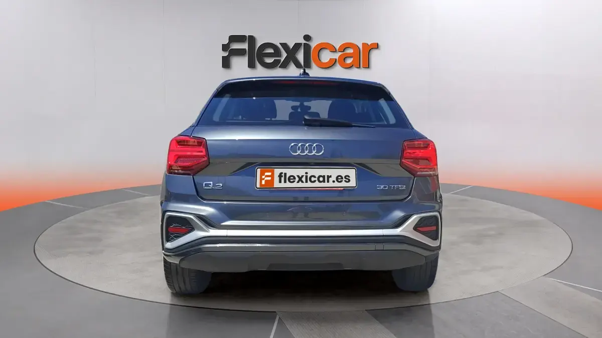 Usado Audi Q2 Premium 110 CV (80 kW) 2021 Gris SUV