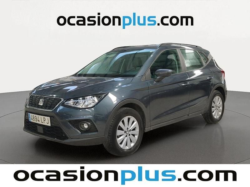 Usado Seat Arona Style 90 CV (66 kW) 2021 Gris SUV