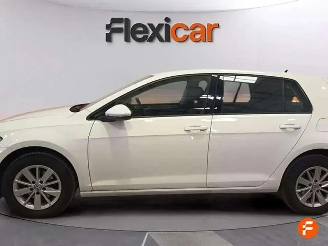 Usado VW Golf VII Advance 110 CV (80 kW) 2017 Blanco Utilitario