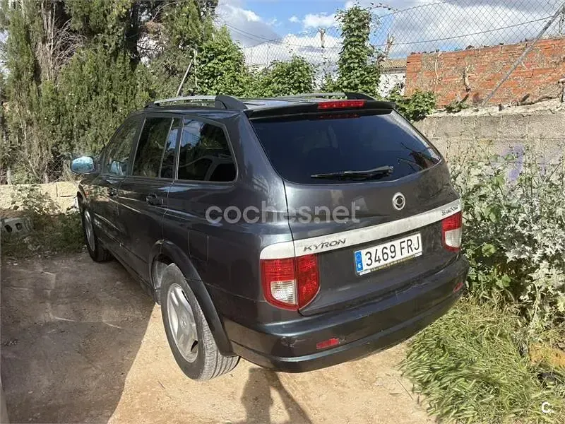 Usado SsangYong Kyron Limited 141 CV (103 kW) 2007 Negro SUV