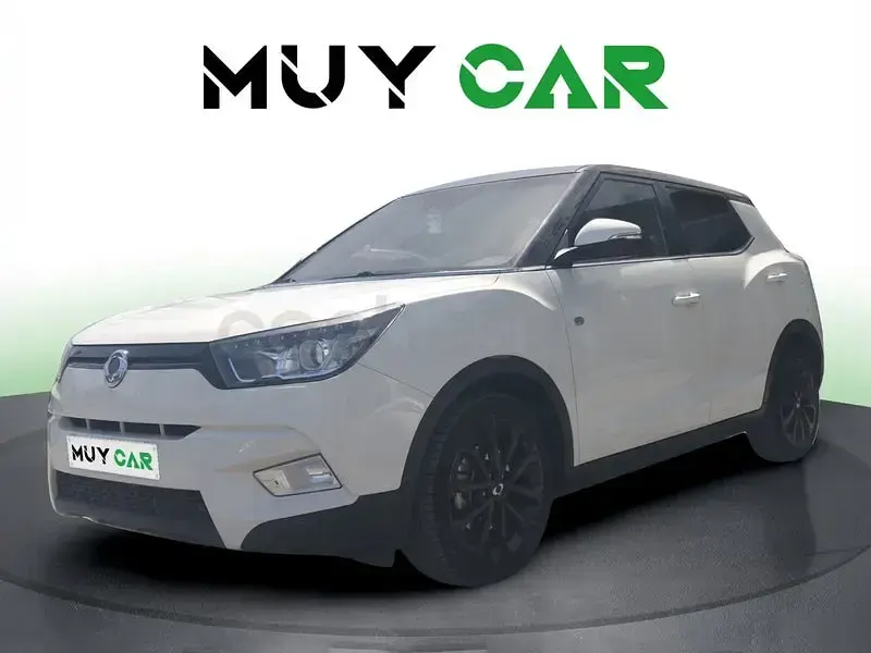 Usado SsangYong Tivoli 116 CV (85 kW) 2018 Blanco SUV
