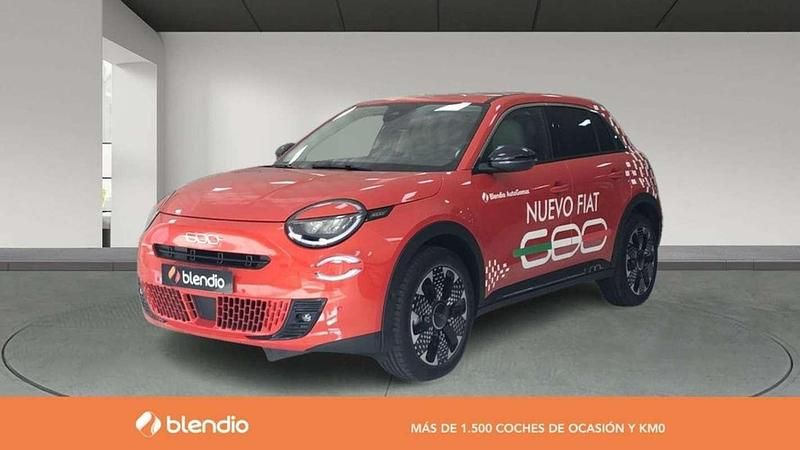 Naranja Nuevo 2025 Fiat 600 La Prima Berlina | 25.925 € (Super precio) - Imagen 1/4