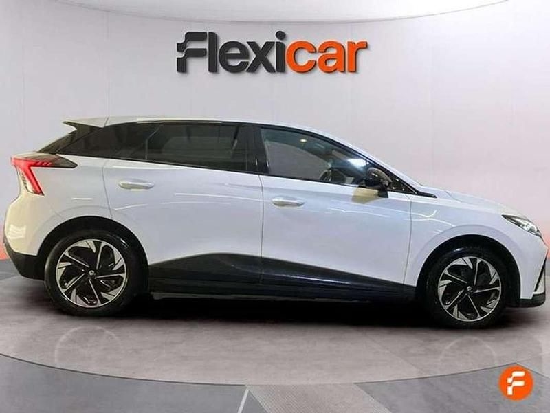 Usado MG MG4 EV Comfort 150 kW (204 CV) 2023 Blanco Utilitario