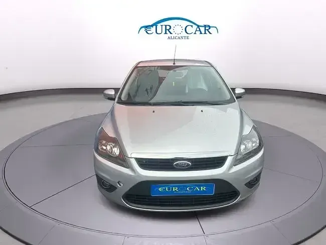 Usado Ford Focus Titanium 90 CV (66 kW) 2009 Gris Utilitario