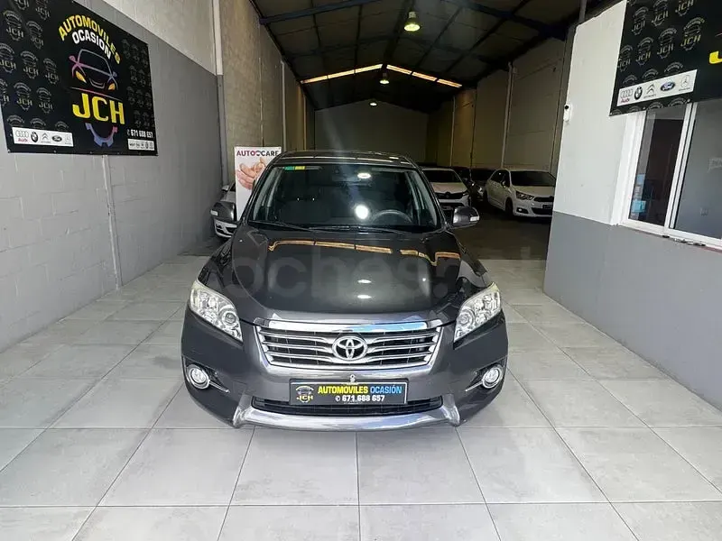 Usado Toyota RAV4 Executive 150 CV (110 kW) 2012 Gris / plata SUV