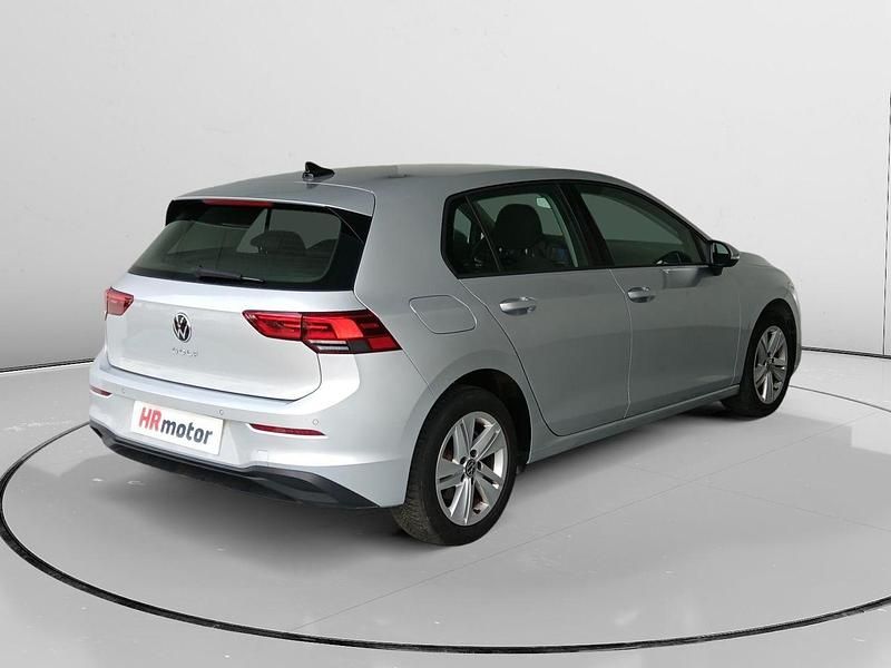 Usado VW Golf VIII Life 110 CV (80 kW) 2024 Gris Berlina