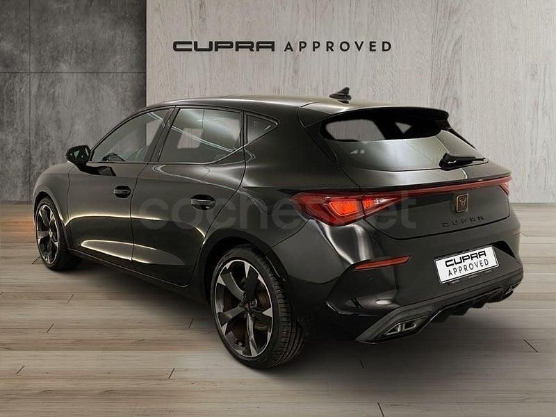 Usado Cupra Leon 150 CV (110 kW) 2024 Negro Berlina