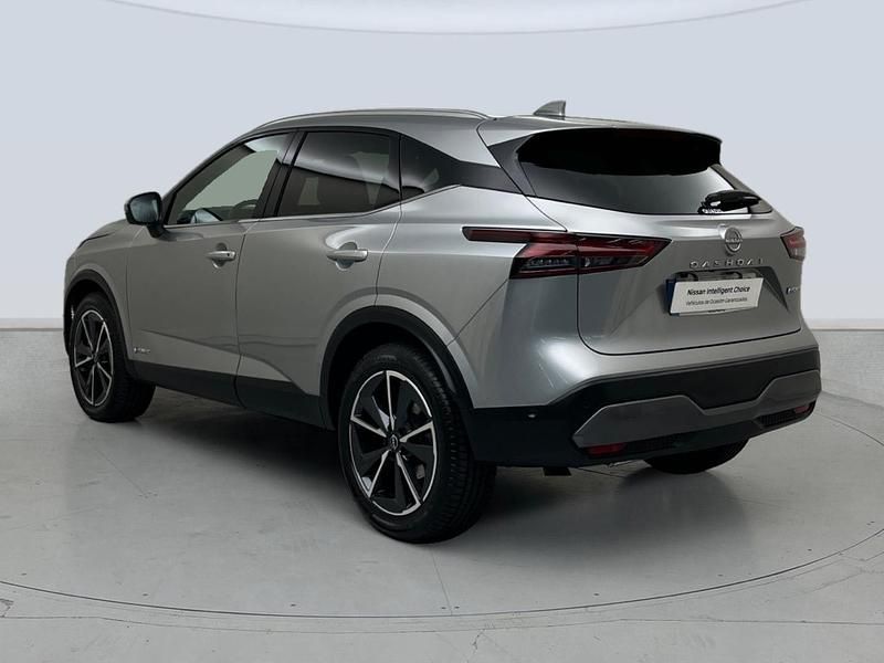 Usado Nissan Qashqai Tekna 190 CV (139 kW) 2023 Gris plata SUV