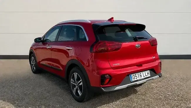 Usado Kia Niro 141 CV (103 kW) 2020 Rojo SUV