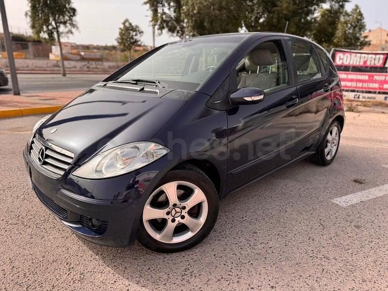 Usado Mercedes A180 Avantgarde 109 CV (80 kW) 2007 Azul Monovolumen