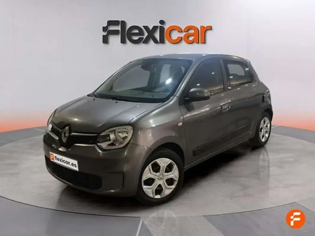 Usado Renault Twingo 82 CV (60 kW) 2021 Gris Utilitario