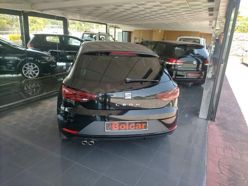 Usado Seat Leon FR 184 CV (135 kW) 2017 Negro Berlina