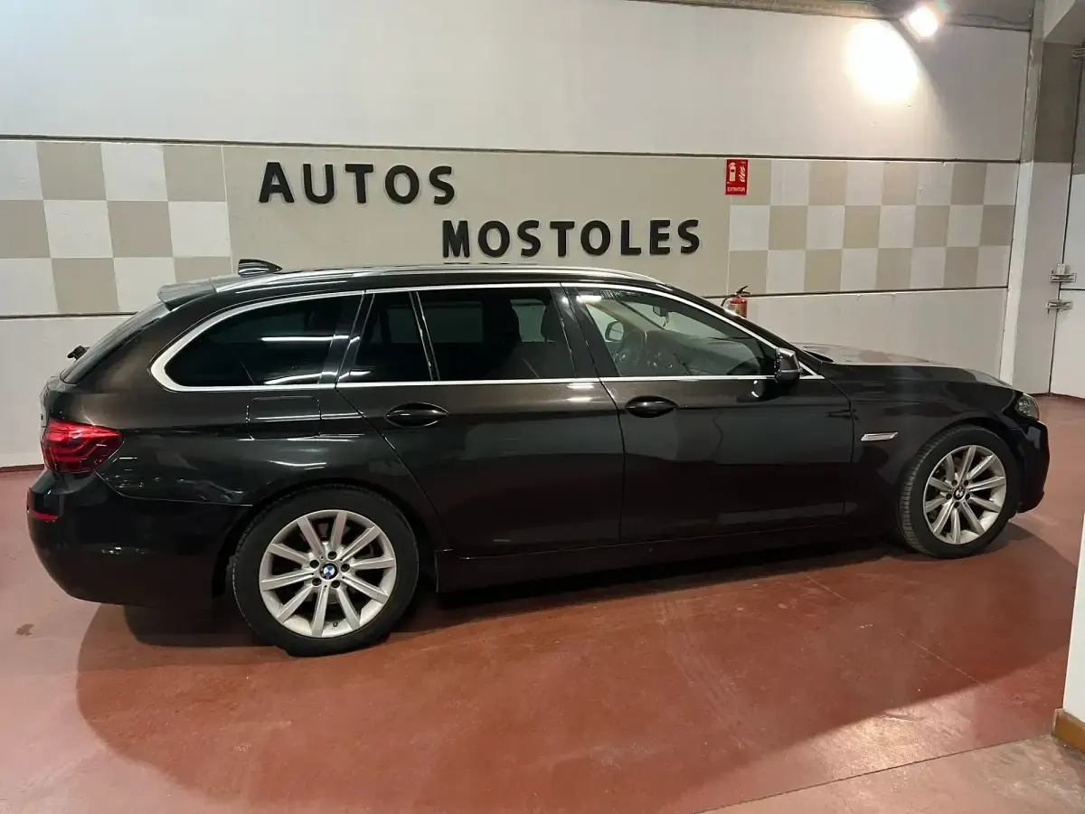 Używany BMW 520 190 KM (139 kW) 2014 Czarny Kombi