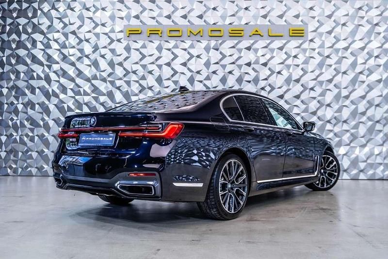 Usado BMW 740 Comfort Edition 320 CV (235 kW) 2019 Azul Berlina