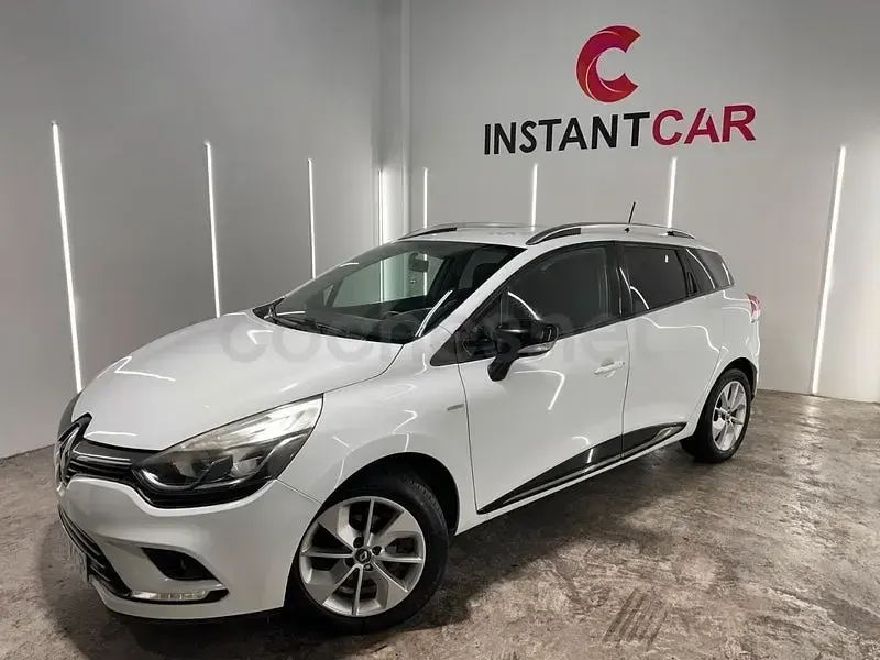 Usado Renault Clio Life 75 CV (55 kW) 2018 Blanco Familiar
