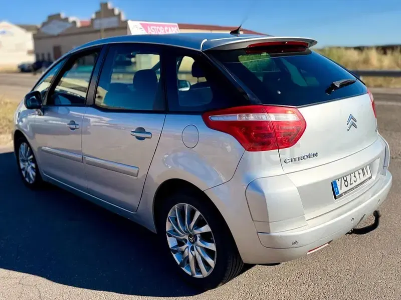 Usado Citroën C4 Picasso 110 CV (80 kW) 2007 Gris / plata Monovolumen