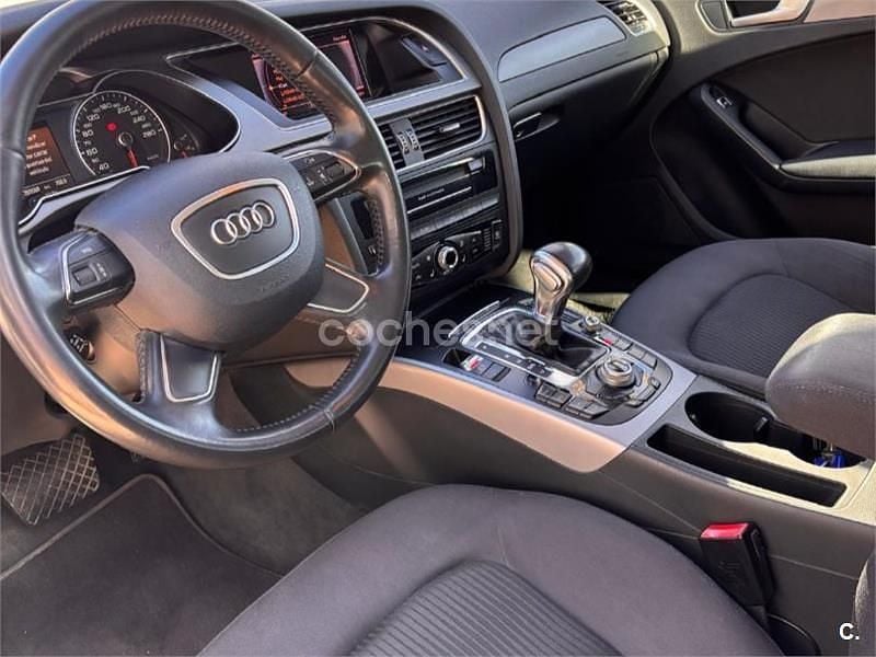 Usado Audi A4 150 CV (110 kW) 2013 Negro Familiar