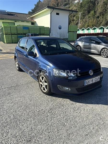 Azul Usado 2010 VW Polo Advance Berlina | 5700 € (Precio justo) - Imagen 1/4
