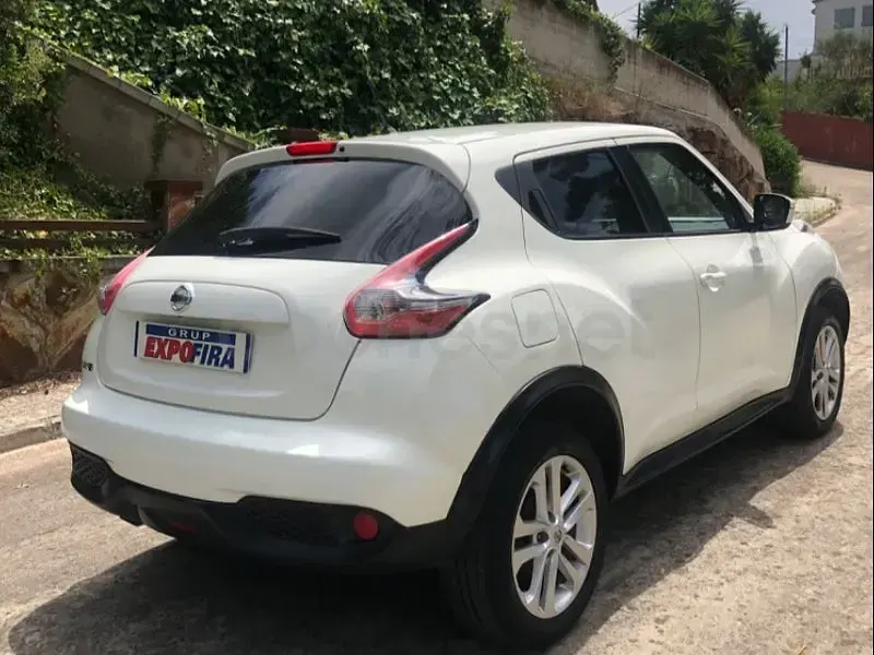 Usado Nissan Juke N-Connecta 115 CV (84 kW) 2016 Blanco SUV