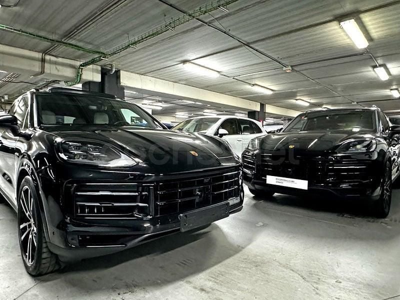 Usado Porsche Cayenne 470 CV (345 kW) 2024 Negro SUV
