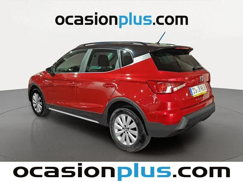 Usado Seat Arona Ecomotive 95 HP (69 kW) 2018 Vermelho SUV