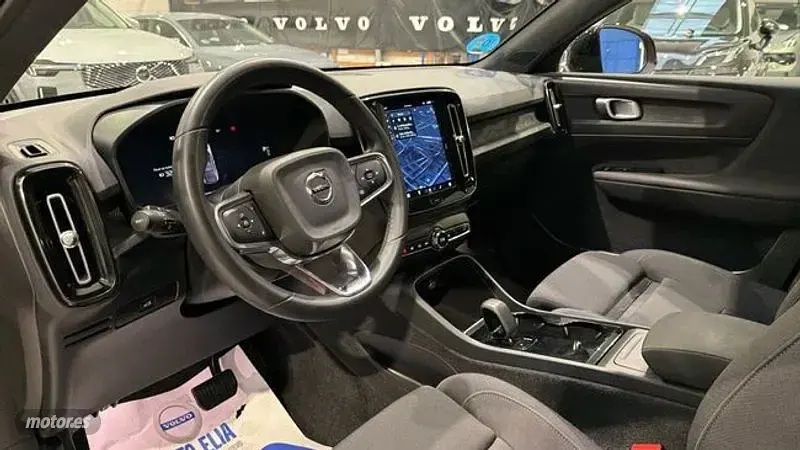 Usado Volvo EC40 Core 185 kW (252 CV) 2024 Rojo SUV