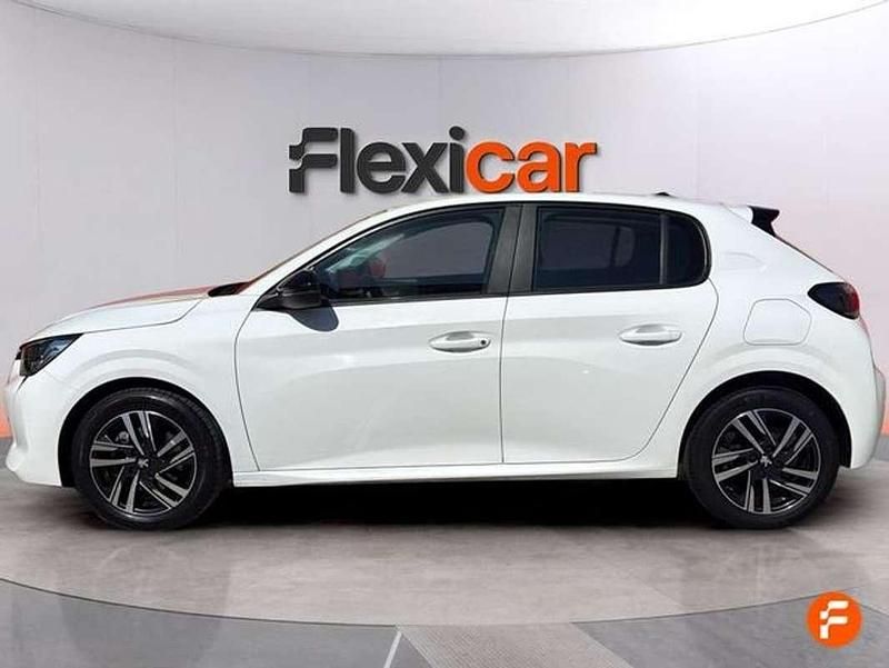Usado Peugeot 208 Active 102 CV (75 kW) 2023 Blanco Utilitario