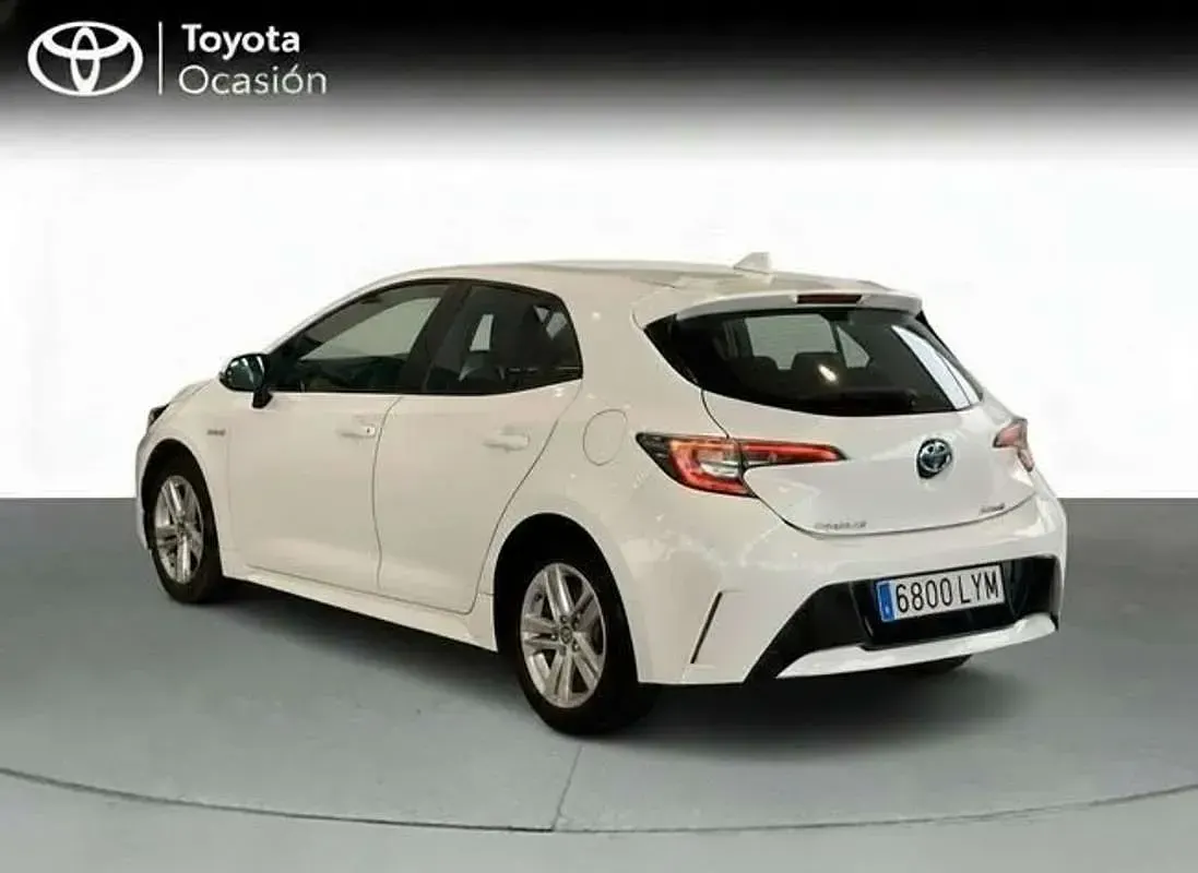 Usado Toyota Corolla Active 122 CV (89 kW) 2022 Blanco Utilitario