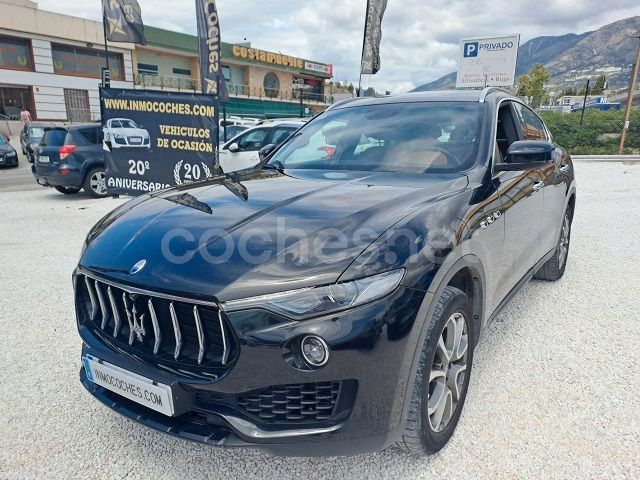 Negro Usado 2017 Maserati Levante SUV | 34.999 € - Imagen 1/4