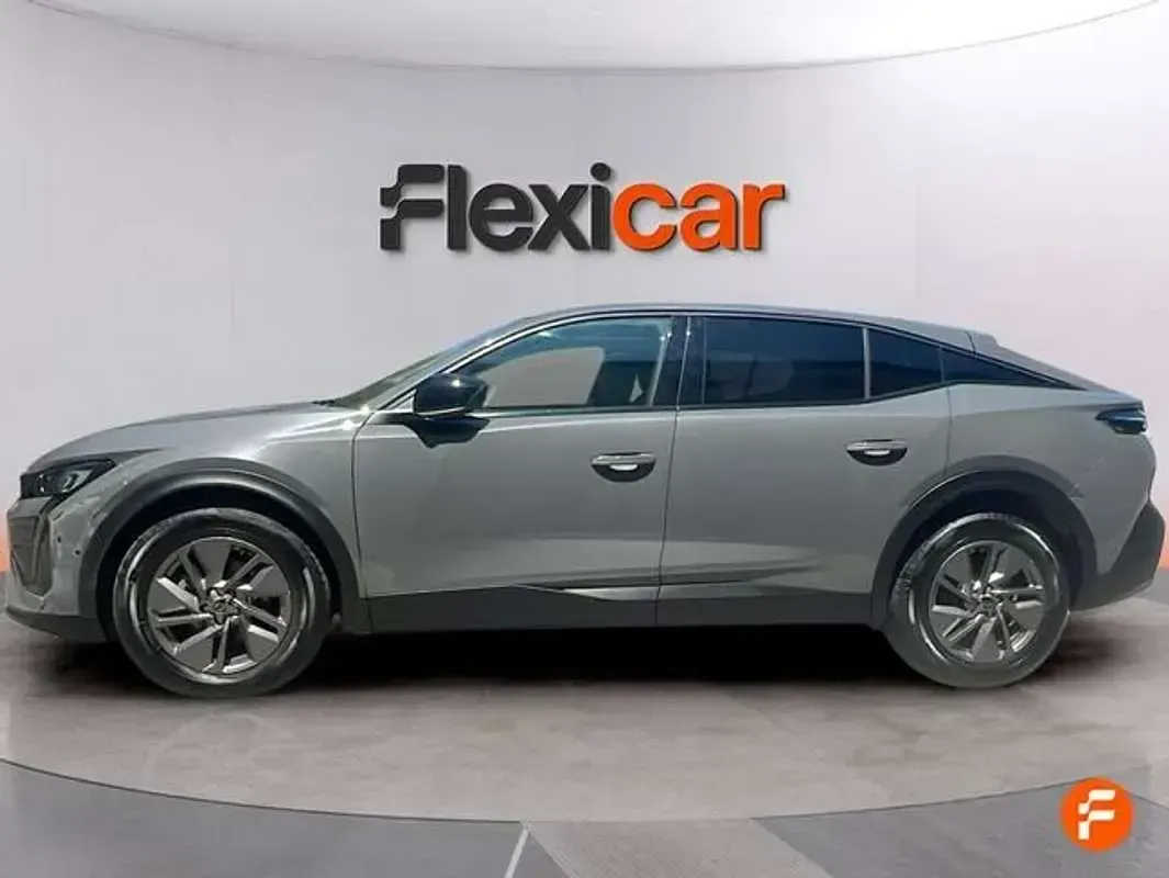 Usado Peugeot 408 Allure 145 CV (106 kW) 2025 Gris SUV