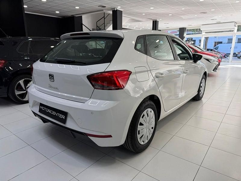 Usado Seat Ibiza Reference 80 CV (58 kW) 2022 Blanco Berlina