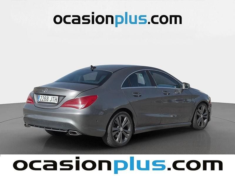 Käytetty Mercedes CLA180 Urban 122 HP (89 kW) 2015 Harmaa Sedan