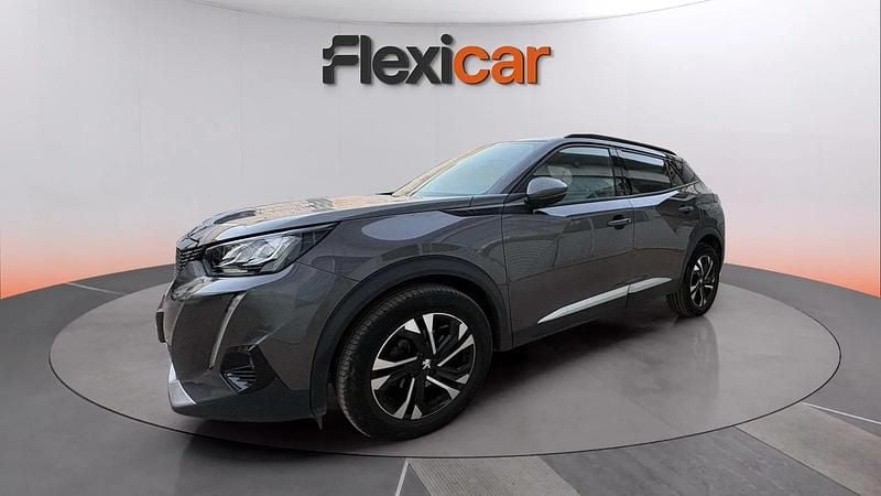 Usado Peugeot 2008 Allure 131 CV (96 kW) 2021 Gris SUV